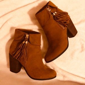 Lauren Conrad “Sweetpea” Ankle Boots 6.5